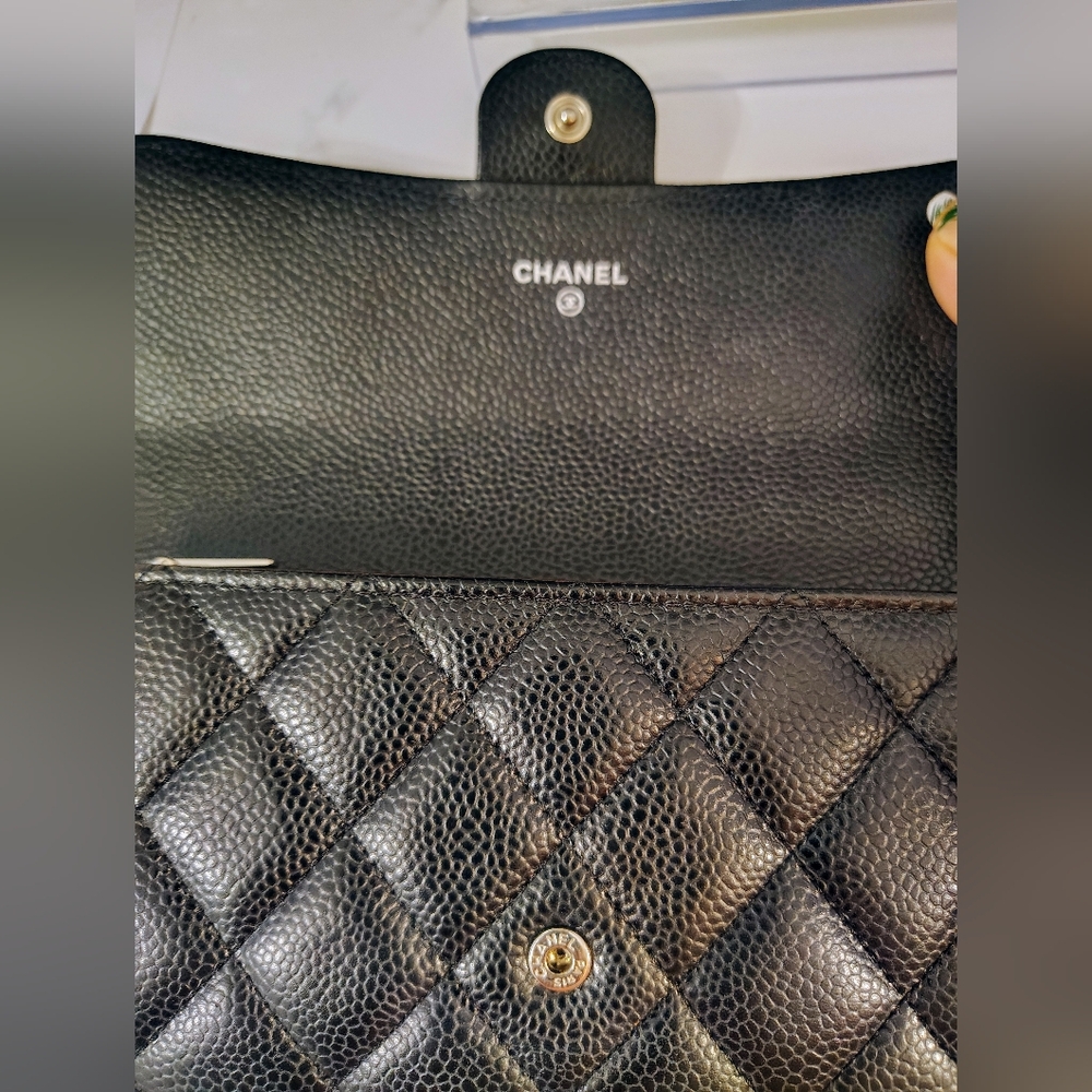 EUC CHANEL Long Wallet - Black Quilted Caviar Leather Flap w/SHW - Picture 8 of 15